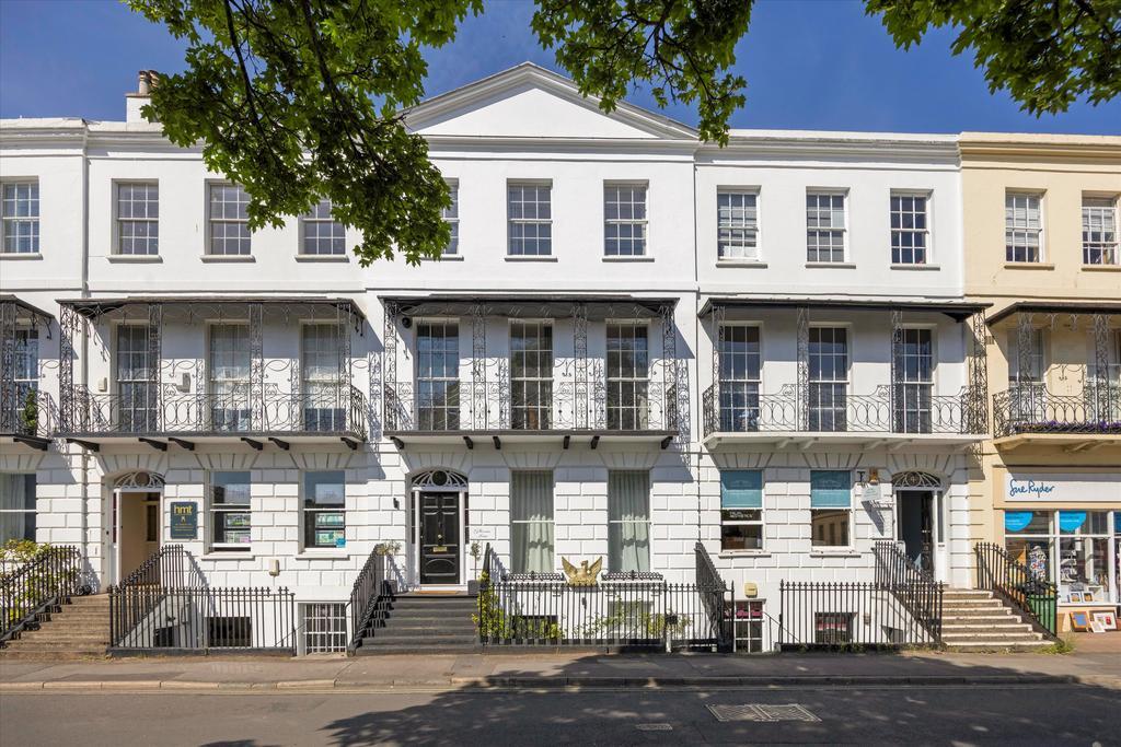 Contemporary residential property in Cheltenham